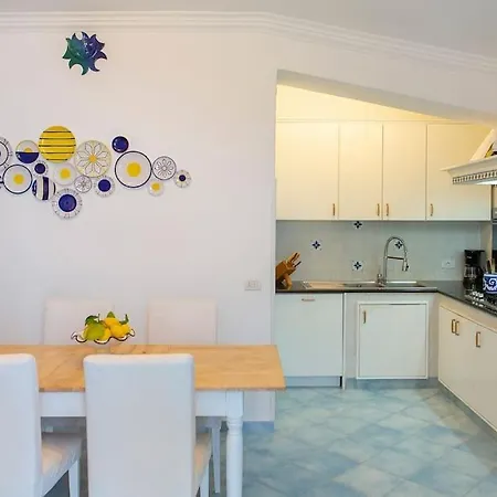 Penelope, Exclusive Venue Apartment